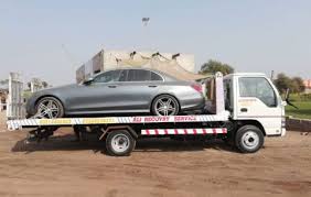 Car Towing Services in Livonia | 24/7 Roadside & Emergency Help
