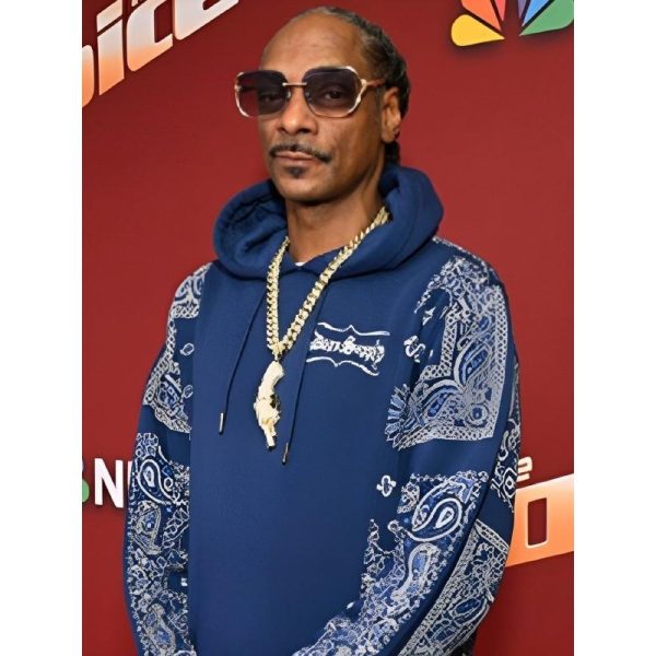 https://hitjackets.com/product/the-voice-s26-snoop-dogg-blue-paisley-print-hoodie/